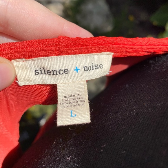 Silence & Noise Bodycon Dress - Picture 4 of 4